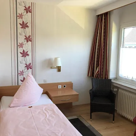 Hotel Haus Am Rieth 3*