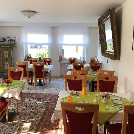 Hotel Haus Am Rieth 3*